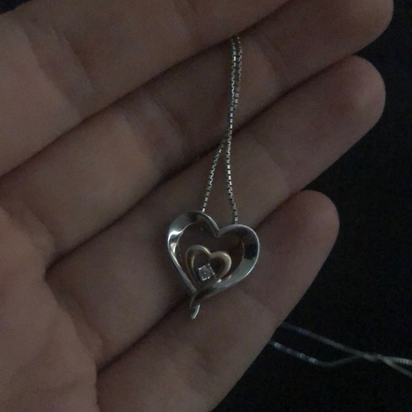 Sterling silver heart necklace - Picture 2 of 3